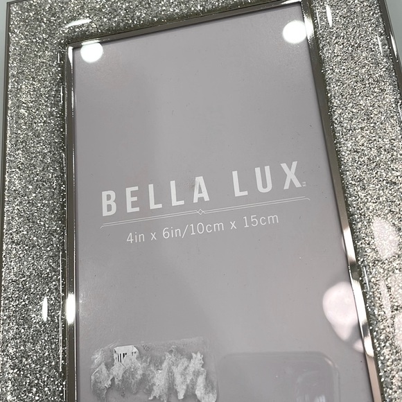 *NEW* Bella Lux picture frame - Picture 6 of 7